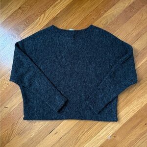 H&M wool like sweater NWOT